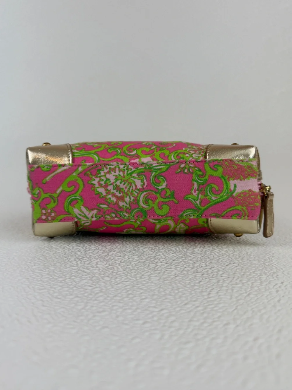 Lilly Pulitzer Pink Green Print Cosmetic Makeup Bag Zip Pouch Gold Tone Metallic